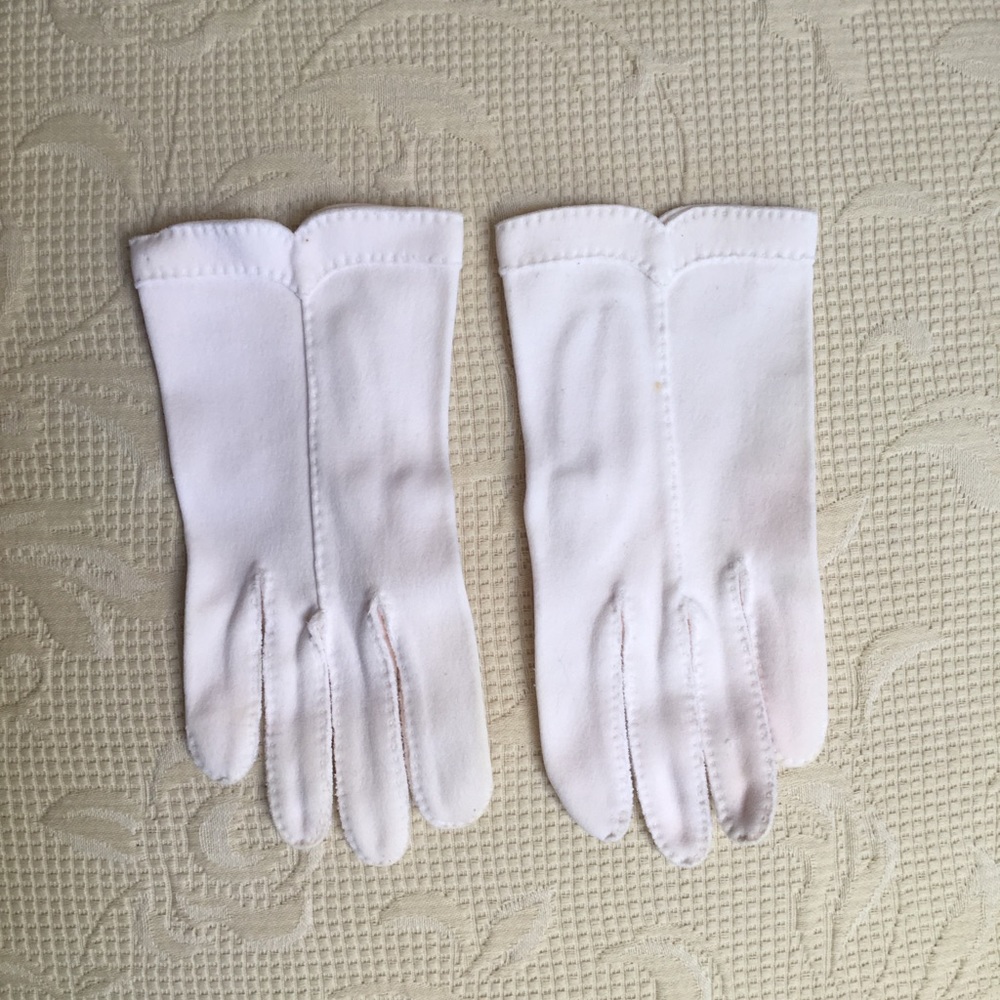 Vintage children pale pink cotton gloves